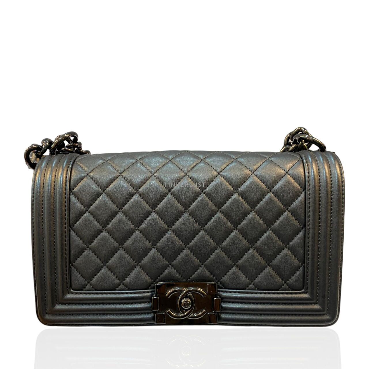 So black chanel boy deals